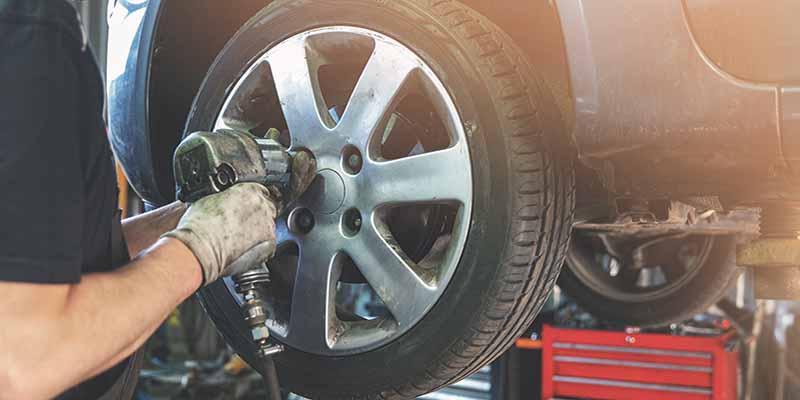 Tabor Street Garage MOT Accrington removing tyre